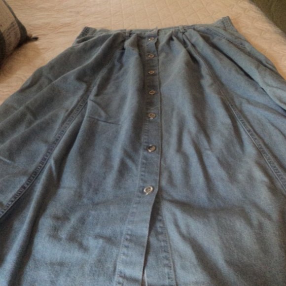Vintage  Denim Button Front skirt - Picture 1 of 2